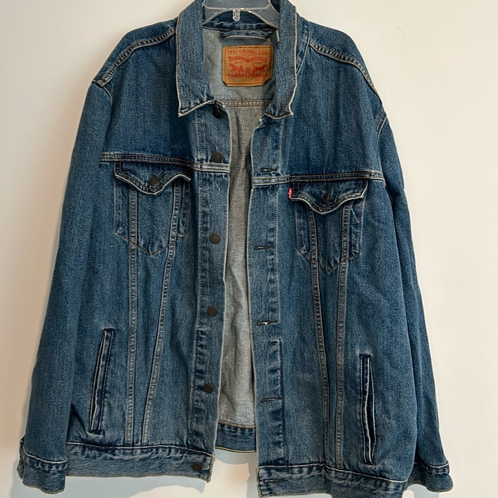 Levi Strauss Jean jacket 3XL bottom button to to tighten or loosen waist